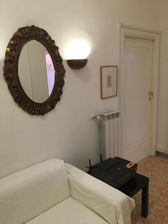 Delightful Apartment 100 Meters From The Colosseum Εξωτερικό φωτογραφία