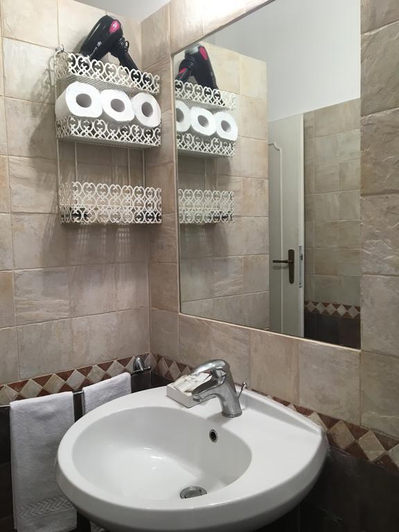 Delightful Apartment 100 Meters From The Colosseum Εξωτερικό φωτογραφία