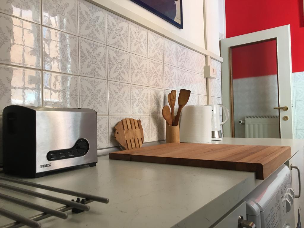 Delightful Apartment 100 Meters From The Colosseum Εξωτερικό φωτογραφία