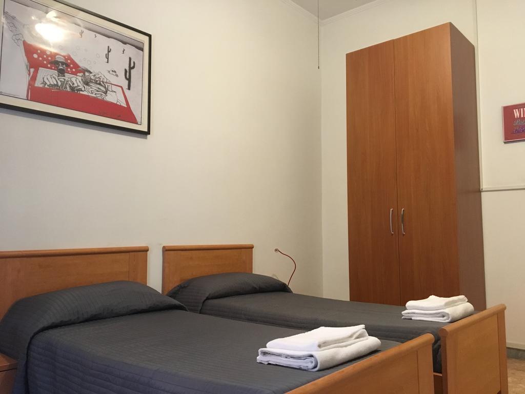 Delightful Apartment 100 Meters From The Colosseum Εξωτερικό φωτογραφία