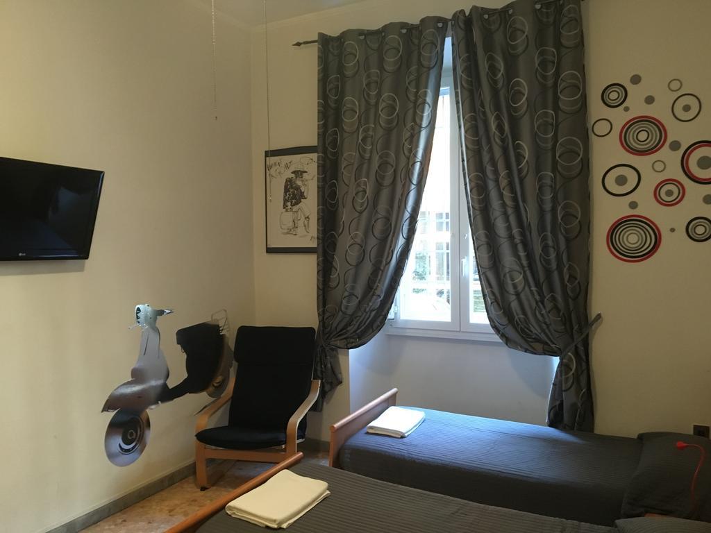 Delightful Apartment 100 Meters From The Colosseum Εξωτερικό φωτογραφία