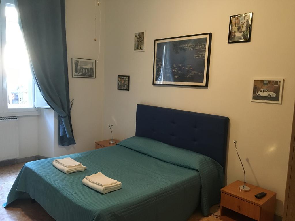 Delightful Apartment 100 Meters From The Colosseum Εξωτερικό φωτογραφία